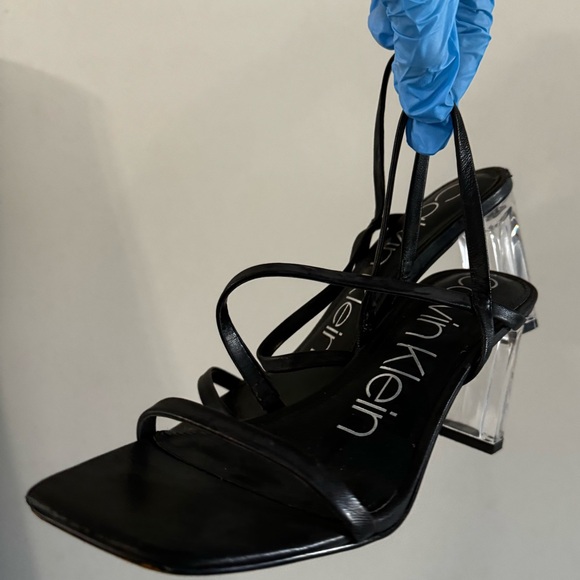 Calvin Klein heels - Picture 1 of 4